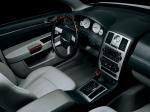 Chrysler 300C 2004 года
